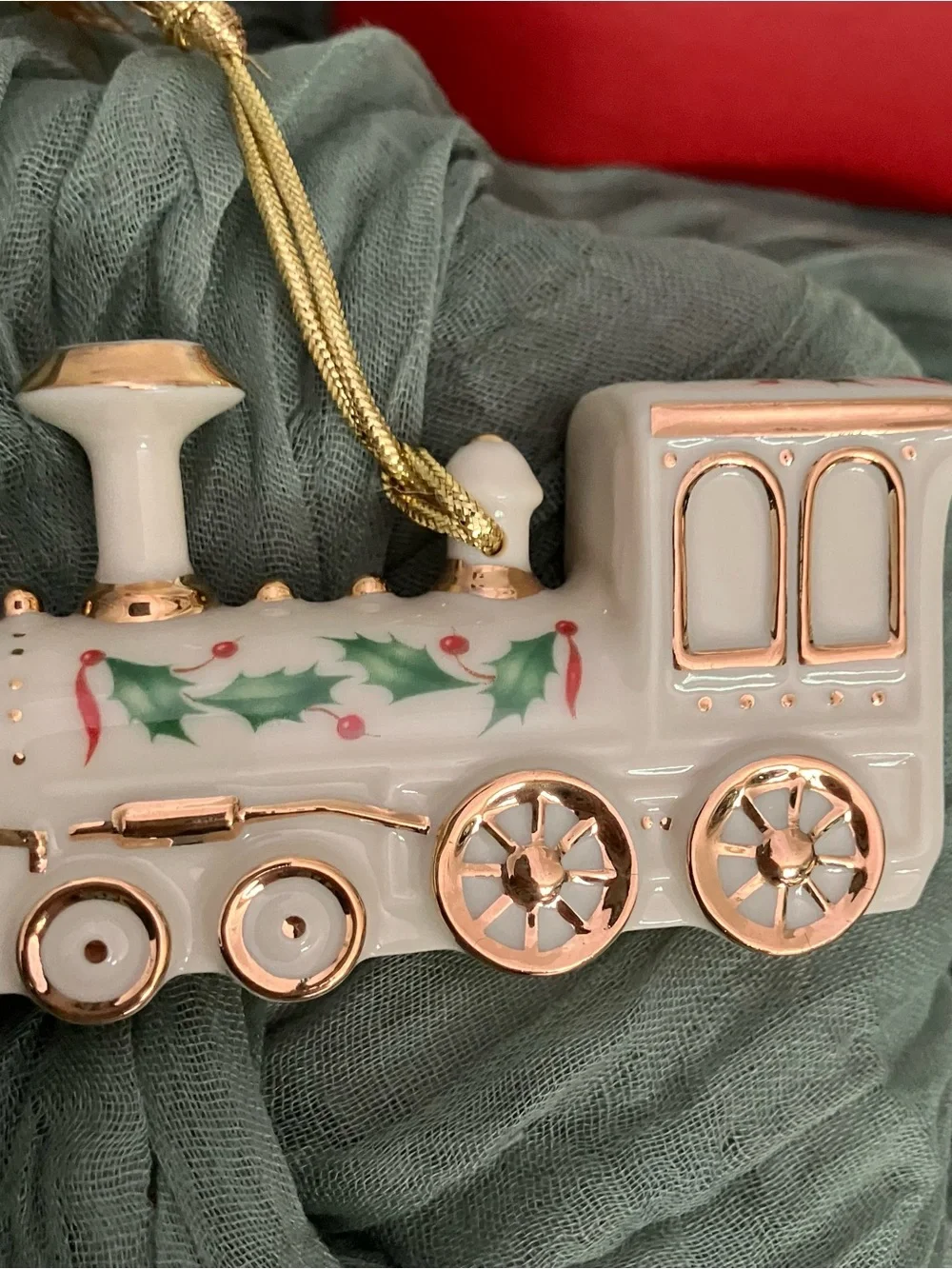 Lenox Porcelain Train 2000 Ornament with Gold Accents